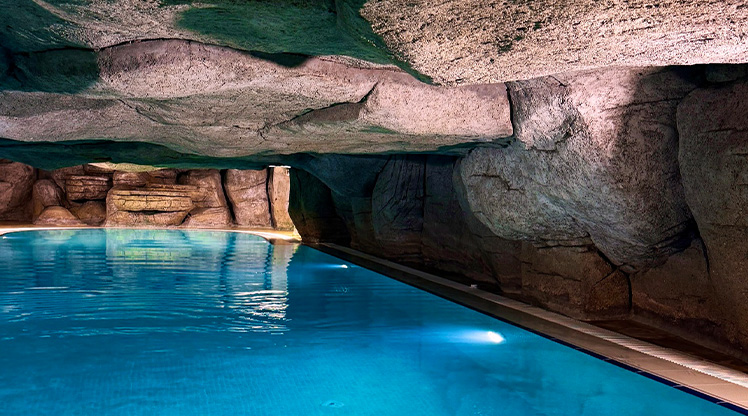 Sınırsız Havuz & Sauna Ayrıcalığı